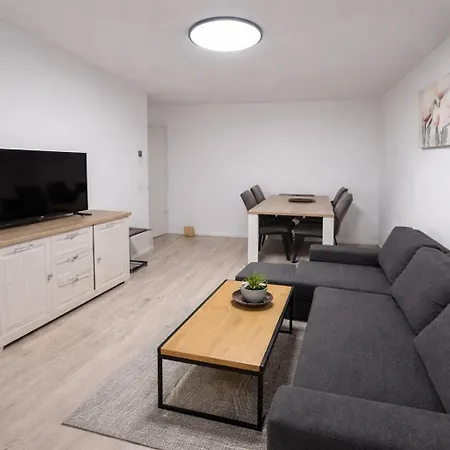 Kasper Collection - Commercial Center Μπρασόβ