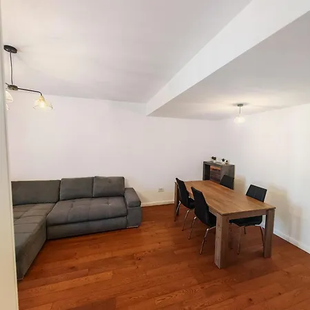 Apartment Kasper Collection - Commercial Center