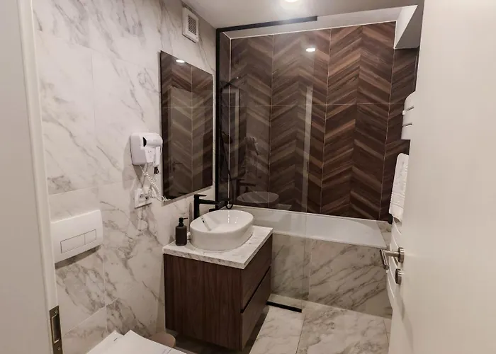 Kasper Collection - Commercial Center *