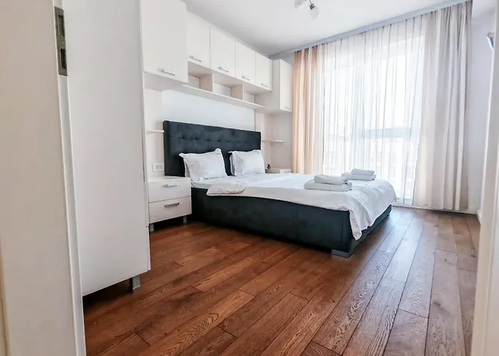 Apartment Kasper Collection - Commercial Center