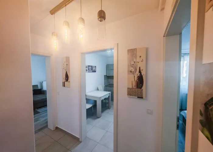 Apartment Kasper Collection - Commercial Center