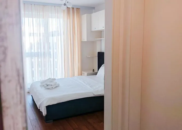 Kasper Collection - Commercial Center *