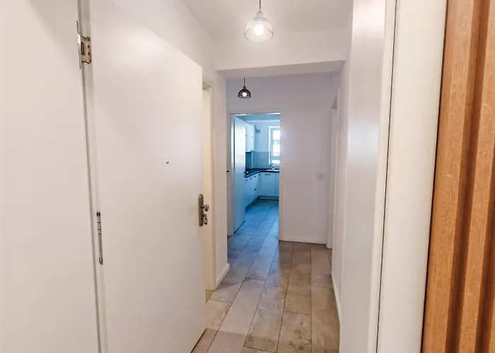 Kasper Collection - Commercial Center Apartment